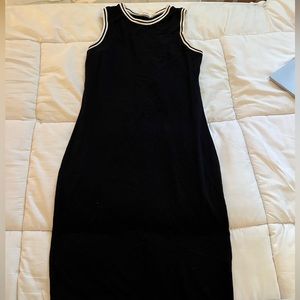 Black bodycon dress
